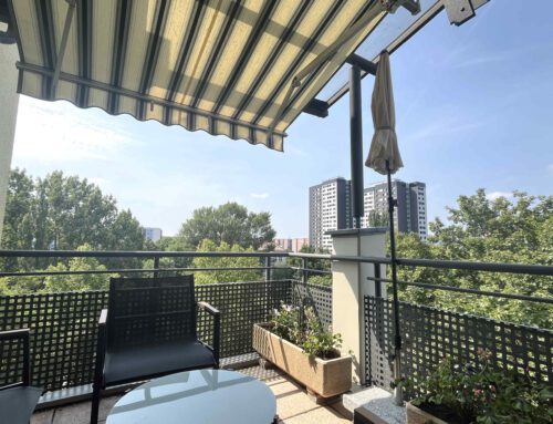 Hoch hinaus: Helle Wohnung mit großzügiger Dachterrasse, Aufzug und TG-Stellplatz