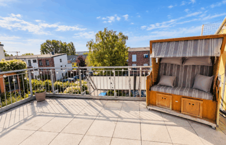 04 Großzügige sonnige Süd-Dachterrasse Schmuckstück für Familien in Lichtenberg